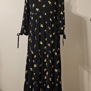 Free Assembly Chic Black Floral Long Sleeve Dress 100% Viscosa